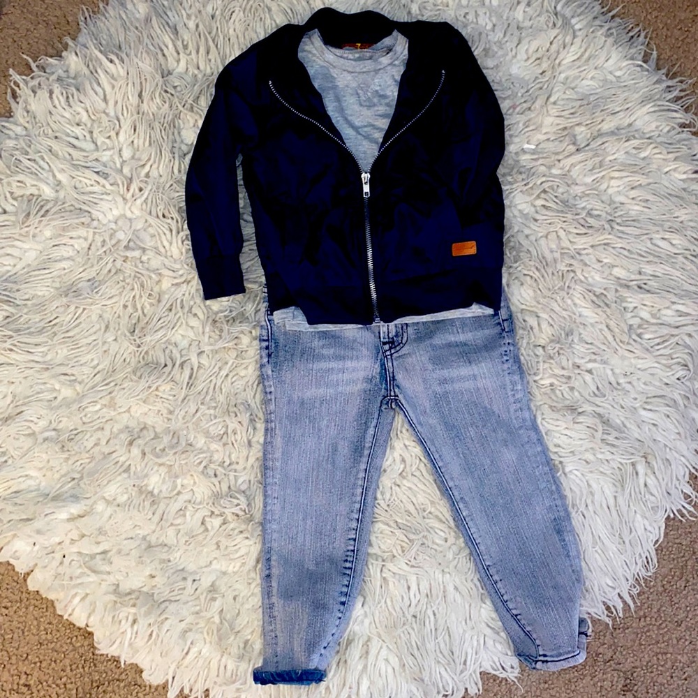 Toddler boy 7 outfit bundle